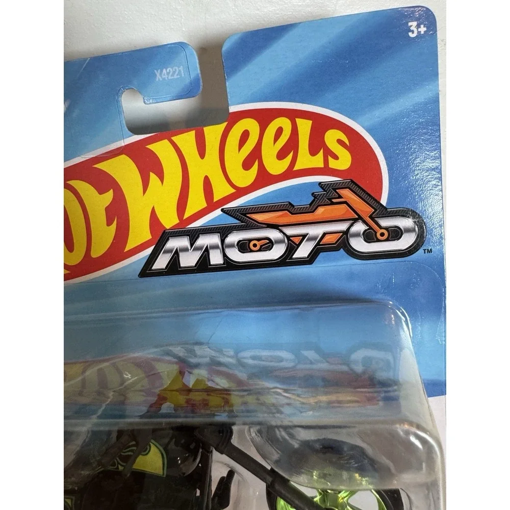 2024 HOT WHEELS MOTO TWIN FLAME MOTORCYCLE GREEN